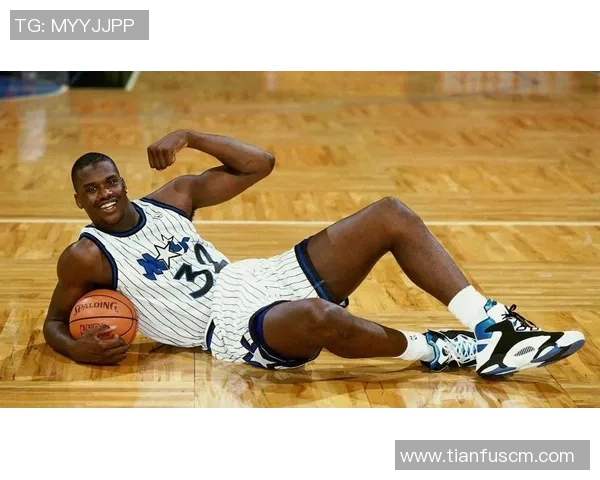 奥尼尔与霍华德巅峰对决回顾：传奇中锋的较量与时代的交替