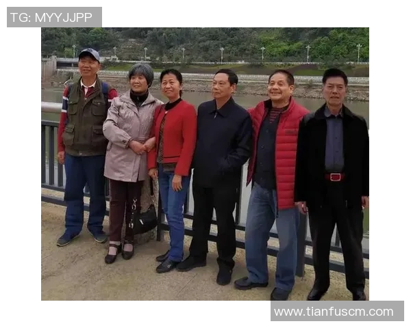 中国足球明星的青春岁月与辉煌瞬间回忆录 中国足球明星的青春岁月与辉煌瞬间回忆录