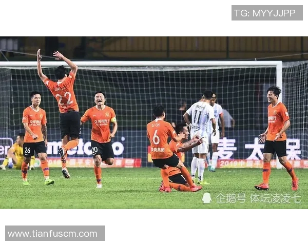 南京足球队与武汉足球队赛后状态分析及表现评估 南京足球队与武汉足球队赛后状态分析及表现评估